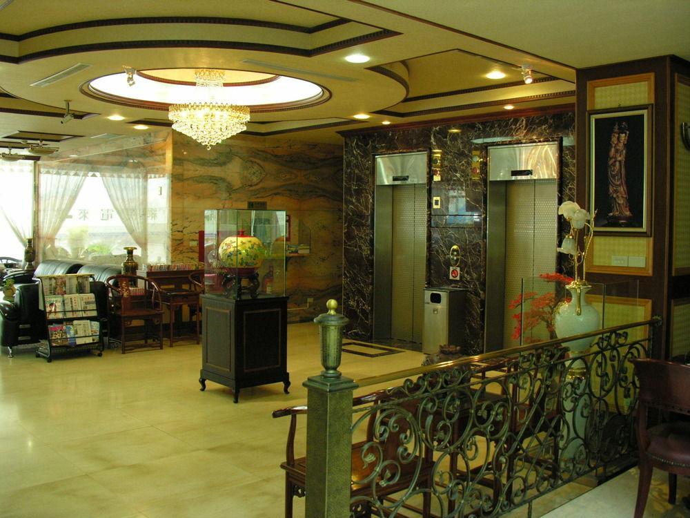 Sunrise Hotel Tainan Exterior photo